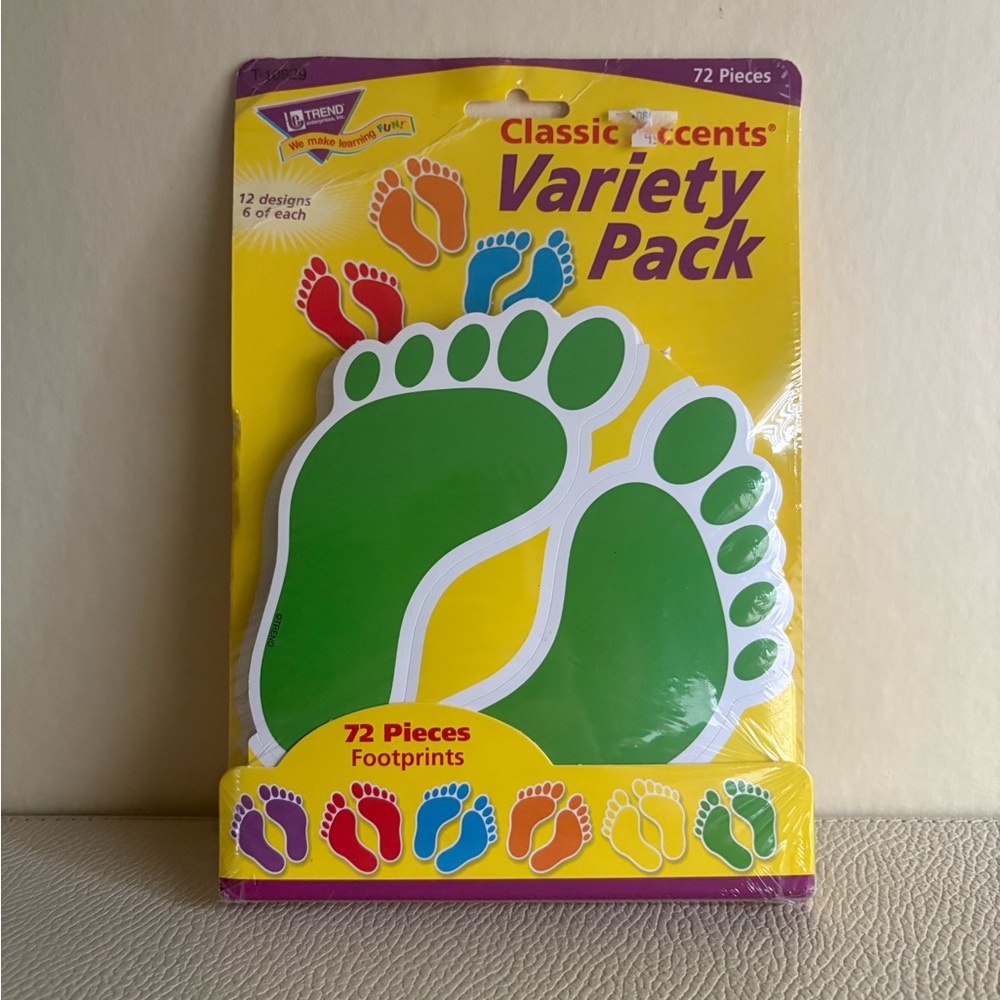 New In Package Trend Brand Classic Accents Pack-72 Footprint Pieces